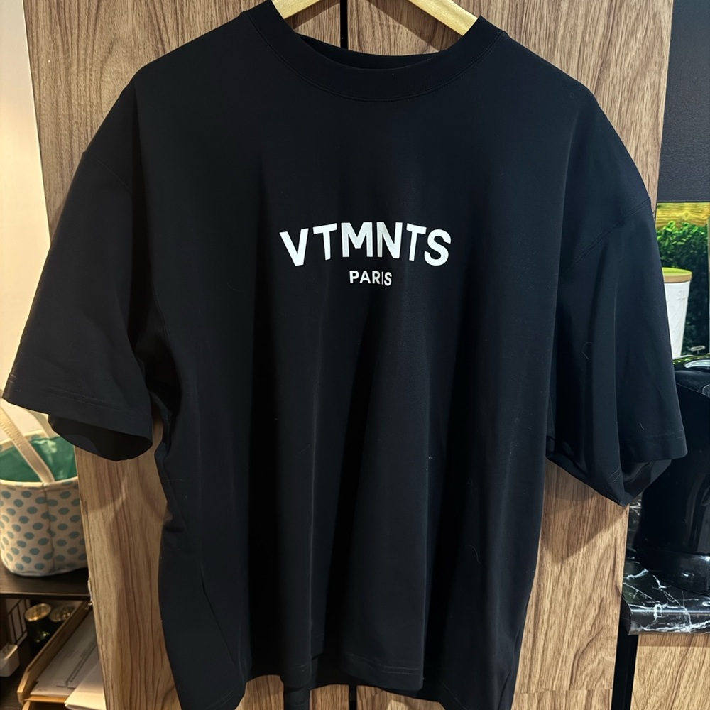 VTMNTS Black T-Shirt